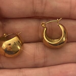 Stainless steel hoops